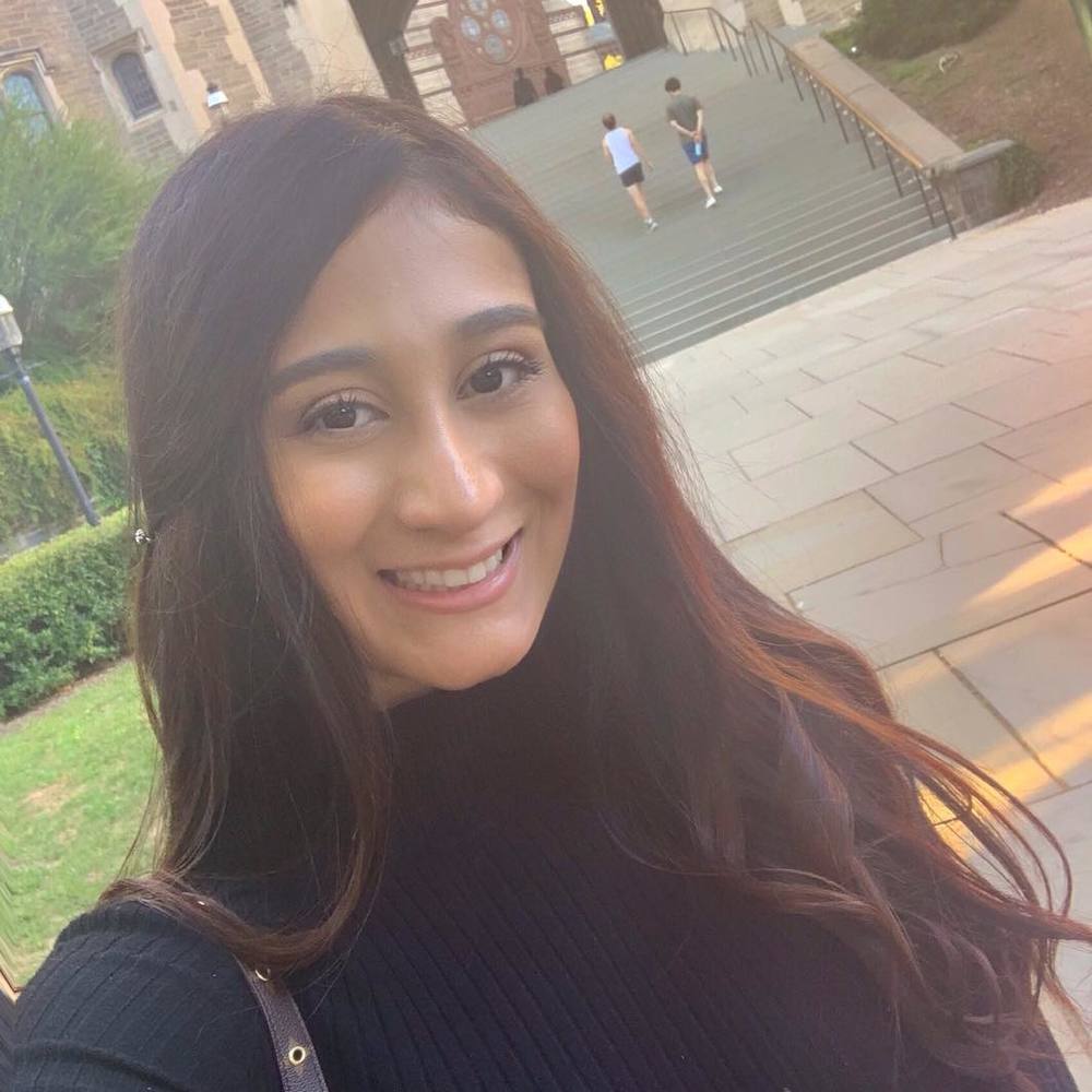 Meet your Posher, Elaina